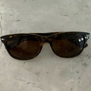 Ray-Ban New Wayfarer Sunglasses